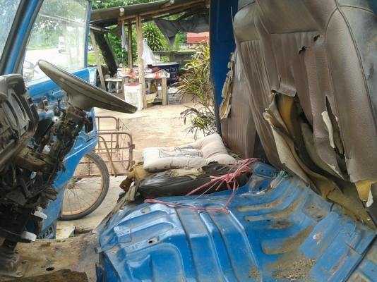 โตโยต้า BU 20 เครื่องดี แซสซีสวยคับ สีไม่สวยเบาะมีขาดคับ โตโยต้า BU 20 เครื่องดี แซสซีสวยคับ สีไม่สวยเบาะมีขาดคับ