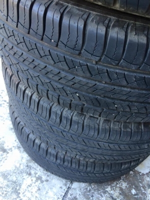 ขายยางขอบ 17"225/65R17 ปี 14 สวยมาก4เส้นขาย 4,800บาท