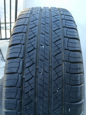 ขายยางขอบ 17"225/65R17 ปี 14 สวยมาก4เส้นขาย 4,800บาท ขายยางขอบ 17"225/65R17 ปี 14 สวยมาก4เส้นขาย 4,800บาท