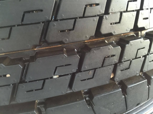 ขายยางเปล่าถอดป้ายแดงขอบ 15 ชุดละ 7,000 บาท ขายยางเปล่าถอดป้ายแดงขอบ 15 ชุดละ 7,000 บาท