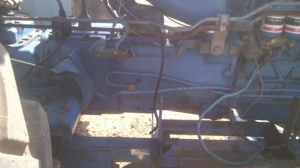 ขายรถไถ  ฟอรด์รุ่น6600 แท้เต็มตัวเสื้อลายท้ายใหญ่  เล่มทะเบียนพร้อมโอน0810076640