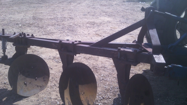 ขายรถไถ  ฟอรด์รุ่น6600 แท้เต็มตัวเสื้อลายท้ายใหญ่  เล่มทะเบียนพร้อมโอน0810076640