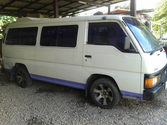 นิสสัน เออแวน เครื่องดีเดิมๆ รถขับขี่ดีมากคับ