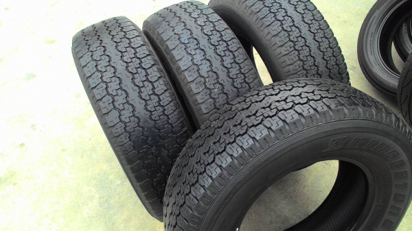 245/70R16 BRIDGESTONE DUELER H/T 689 ชุด 4  เส้น tel.081-427-3941 ไอดีไลน์ autobot107