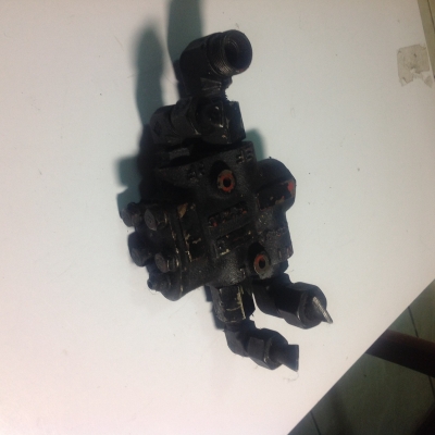 วาวล์แบ่งน้ำมันไฮดรอลิก komatsu tcm 1ตัน-2.5 ตัน