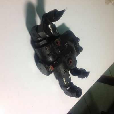 วาวล์แบ่งน้ำมันไฮดรอลิก komatsu tcm 1ตัน-2.5 ตัน วาวล์แบ่งน้ำมันไฮดรอลิก komatsu tcm 1ตัน-2.5 ตัน