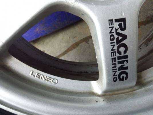 แม็กเลนโซ่ ลาย TE37 ขอบ 15 ราคา 4900 บาท แม็กเลนโซ่ ลาย TE37 ขอบ 15 ราคา 4900 บาท