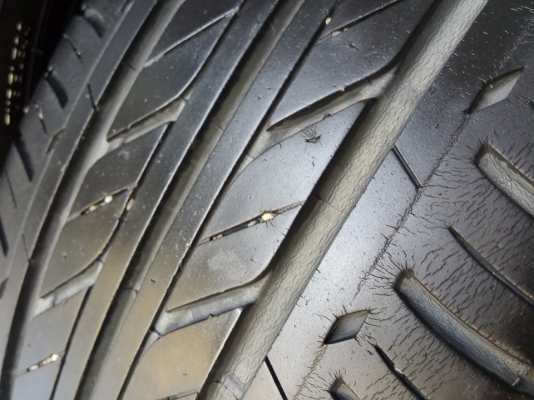 ยางบริดสโตน 185-55-16 ปลายปี 12 สภาพดี 2500 บาท ยางบริดสโตน 185-55-16 ปลายปี 12 สภาพดี 2500 บาท