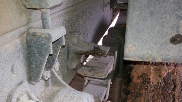 รถอีซูซุ 6 ล้อดั้ม FRR 190 แรงม้า  ปี 55.  ( รถวิ่ง 15x,xxx กม. )     สนใจติดต่อ  081 - 6079515