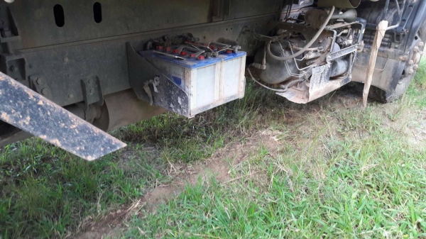 รถอีซูซุ 6 ล้อดั้ม FRR 190 แรงม้า  ปี 55.  ( รถวิ่ง 15x,xxx กม. )     สนใจติดต่อ  081 - 6079515