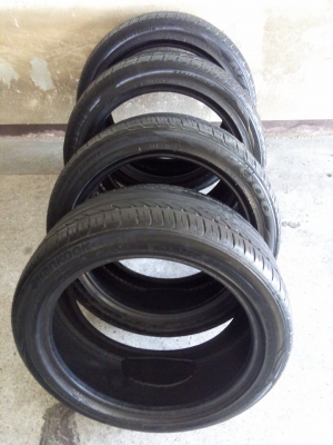 ยาง 225 45 18 ชุด 4 เส้น 2500 บาท ยาง 225 45 18 ชุด 4 เส้น 2500 บาท