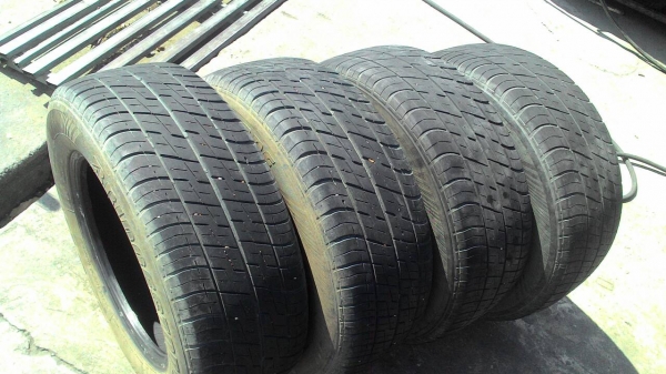 215/65R15 BRIDGESTONE LEO 627 ชุด 4 เส้น  tel.081-427-3941 ไลน์ไอดี autobot107