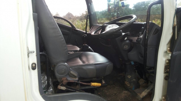 รถอีซูซุ 6 ล้อดั้ม FRR 210 แรงม้า  ปี 54.  ( รถวิ่ง 17x,xxx กม. )     สนใจติดต่อ  081 - 6079515