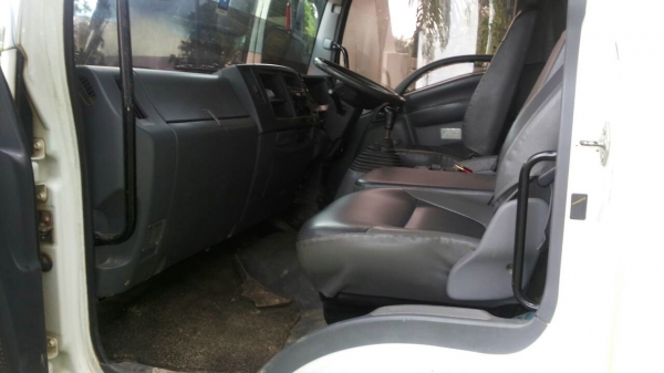 รถอีซูซุ 6 ล้อดั้ม FRR 210 แรงม้า  ปี 54.  ( รถวิ่ง 17x,xxx กม. )     สนใจติดต่อ  081 - 6079515