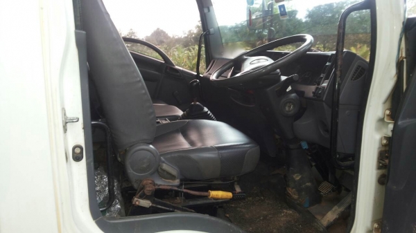 รถอีซูซุ 6 ล้อดั้ม FRR 210 แรงม้า  ปี 54.  ( รถวิ่ง 17x,xxx กม. )     สนใจติดต่อ  081 - 6079515