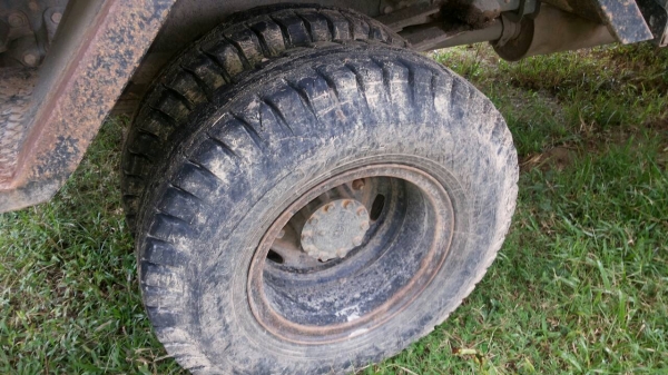 รถอีซูซุ 6 ล้อดั้ม FRR 210 แรงม้า  ปี 54.  ( รถวิ่ง 17x,xxx กม. )     สนใจติดต่อ  081 - 6079515