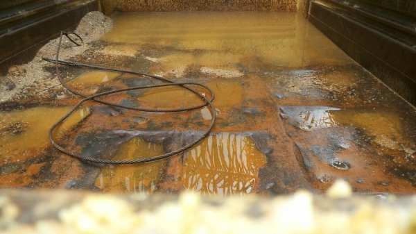 รถอีซูซุ 6 ล้อดั้ม FRR 210 แรงม้า  ปี 54.  ( รถวิ่ง 17x,xxx กม. )     สนใจติดต่อ  081 - 6079515