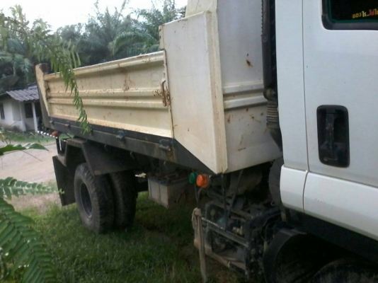 รถอีซูซุ 6 ล้อดั้ม FRR 210 แรงม้า  ปี 54.  ( รถวิ่ง 17x,xxx กม. )     สนใจติดต่อ  081 - 6079515