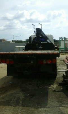 รถอีซูซุ 10 ล้อ ติดเฮี้ยบ 4 ตัน. / 275 แรงม้า.  ( รถประกอบ. )   สนใจติดต่อ  081 - 6079515