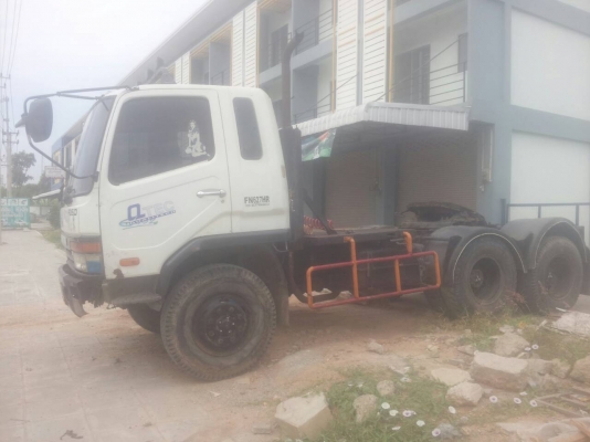 ขายหัวลาก FN627 ปี 47  เครื่อง 260 แรงม้า