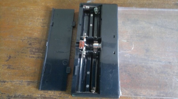 ขายอุปกรณ์สำหรับอ่านหนังสือ มีเลนส์ขยาย