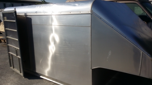 ขาย ตู้ อลูมิเนียม์   ใส่ toyota ตอนเดียว