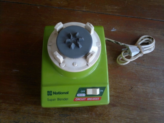 แท่นเครื่องปั่น Natioal สภาพใหม่