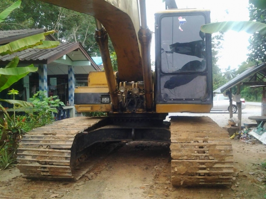 ขายรถแบคโฮ CAT E200B ราคา 450000