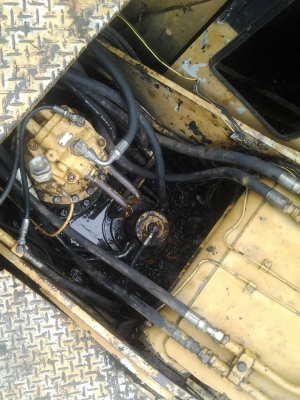 ขายรถแบคโฮ CAT E200B ราคา 450000