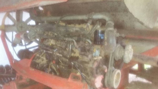 **420,000 บ.ต่อรอง/// รถเกี่ยวนวดข้าว แบบอุ้ม ศักดิ์พัฒนาฯ บิ๊ก37 อุ้ม2.5ตัน ตัวเดิน12HT พร้อมใช้งาน **ขาย ศักดิ์พัฒนาการเกษตร บิ๊ก37 รถเกี่ยวนวดข้าวแบบอุ้ม 2.5ตัน(อุ้มแปลง) ช่วงล่างใหญ่ สภาพดี พร้อมใช้งาน ราคาเบา ศักดิ์พัฒนาฯ รุ่น บิ๊ก37 อุ้ม2.5ตัน(อุ้มแ