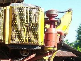 **420,000 บ.ต่อรอง/// รถเกี่ยวนวดข้าว แบบอุ้ม ศักดิ์พัฒนาฯ บิ๊ก37 อุ้ม2.5ตัน ตัวเดิน12HT พร้อมใช้งาน **ขาย ศักดิ์พัฒนาการเกษตร บิ๊ก37 รถเกี่ยวนวดข้าวแบบอุ้ม 2.5ตัน(อุ้มแปลง) ช่วงล่างใหญ่ สภาพดี พร้อมใช้งาน ราคาเบา ศักดิ์พัฒนาฯ รุ่น บิ๊ก37 อุ้ม2.5ตัน(อุ้มแ