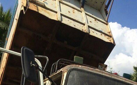 10ล้อ HINO TC EK-260HP หัวF18 2เพลาดั้มเหล็กข้างเรียบ ช่วงล่างใหญ่ ZM-8น็อต **ขาย HINO TC 260แรง 10ล้อ2เพลาดั้ม กระบะดั้มเหล็กข้างเรียบ ช่วงล่างใหญ่ ตามสภาพ ราคาเบา HINO TC 343 EK100-260HP หัวF18 ลงเล่ม เครื่องEK100-6สูบ 260แรง (ตรงต