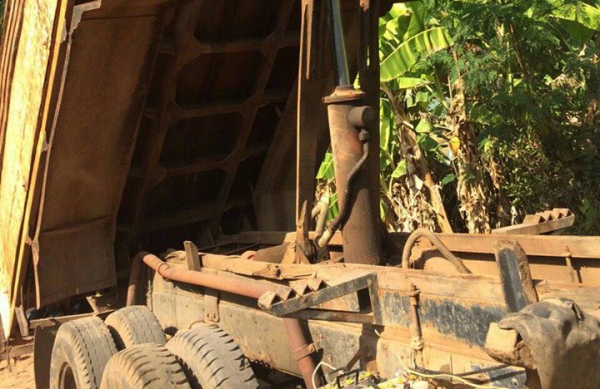 10ล้อ HINO TC EK-260HP หัวF18 2เพลาดั้มเหล็กข้างเรียบ ช่วงล่างใหญ่ ZM-8น็อต **ขาย HINO TC 260แรง 10ล้อ2เพลาดั้ม กระบะดั้มเหล็กข้างเรียบ ช่วงล่างใหญ่ ตามสภาพ ราคาเบา HINO TC 343 EK100-260HP หัวF18 ลงเล่ม เครื่องEK100-6สูบ 260แรง (ตรงต