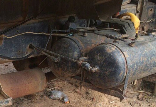 10ล้อ HINO TC EK-260HP หัวF18 2เพลาดั้มเหล็กข้างเรียบ ช่วงล่างใหญ่ ZM-8น็อต **ขาย HINO TC 260แรง 10ล้อ2เพลาดั้ม กระบะดั้มเหล็กข้างเรียบ ช่วงล่างใหญ่ ตามสภาพ ราคาเบา HINO TC 343 EK100-260HP หัวF18 ลงเล่ม เครื่องEK100-6สูบ 260แรง (ตรงต