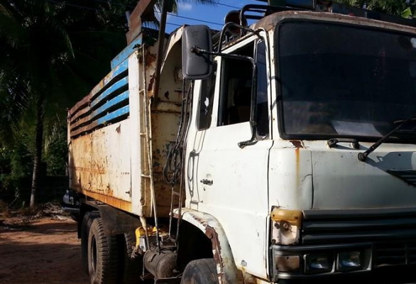 10ล้อ HINO TC EK-260HP หัวF18 2เพลาดั้มเหล็กข้างเรียบ ช่วงล่างใหญ่ ZM-8น็อต **ขาย HINO TC 260แรง 10ล้อ2เพลาดั้ม กระบะดั้มเหล็กข้างเรียบ ช่วงล่างใหญ่ ตามสภาพ ราคาเบา HINO TC 343 EK100-260HP หัวF18 ลงเล่ม เครื่องEK100-6สูบ 260แรง (ตรงต