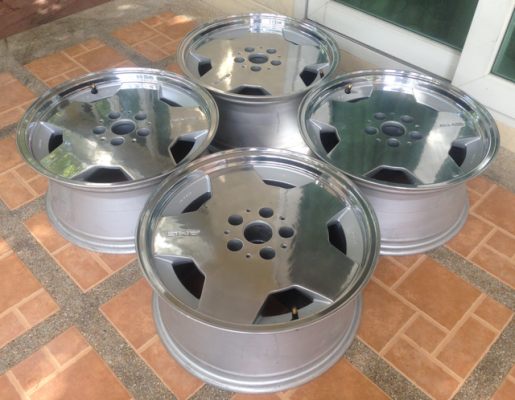 ล้อแท้ AMG ขอบ17 สภาพสวย ไม่เคยซ่อม ขอบหนา ราคาไม่แพง