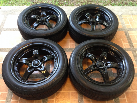 ล้อVolk ขอบ17 5รู114 พร้อมยาง Bridgestone 205 55 17 ปี14 ดอกเต็ม พร้อมใช้งานยาวๆ ราคาไม่แพง