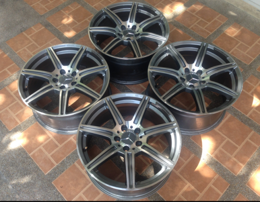 ล้อ AMG ขอบ18 หน้า 8 หลัง 9 สภาพสวย ไม่เคยซ่อม ราคาไม่แพง ล้อ AMG ขอบ18 หน้า 8 หลัง 9 สภาพสวย ไม่เคยซ่อม ราคาไม่แพง