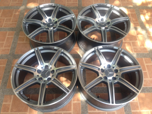 ล้อ AMG ขอบ18 หน้า 8 หลัง 9 สภาพสวย ไม่เคยซ่อม ราคาไม่แพง