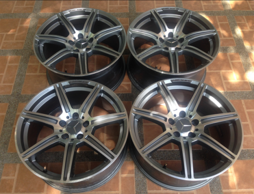 ล้อ AMG ขอบ18 หน้า 8 หลัง 9 สภาพสวย ไม่เคยซ่อม ราคาไม่แพง ล้อ AMG ขอบ18 หน้า 8 หลัง 9 สภาพสวย ไม่เคยซ่อม ราคาไม่แพง