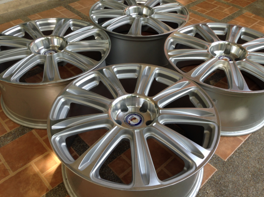 ล้อใหม่ HRE ขอบ20 ลายไม่ซ้ำใคร เป็นล้อโชว์หน้าร้าน ไม่เคยใช้งาน ราคาพิเศษสุดๆ