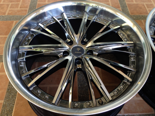 ล้อ Kranze ขอบ20 5รู108 หน้า 8.5 หลัง 9.5 สภาพใหม่มาก ราคาไม่แพง ล้อ Kranze ขอบ20 5รู108 หน้า 8.5 หลัง 9.5 สภาพใหม่มาก ราคาไม่แพง