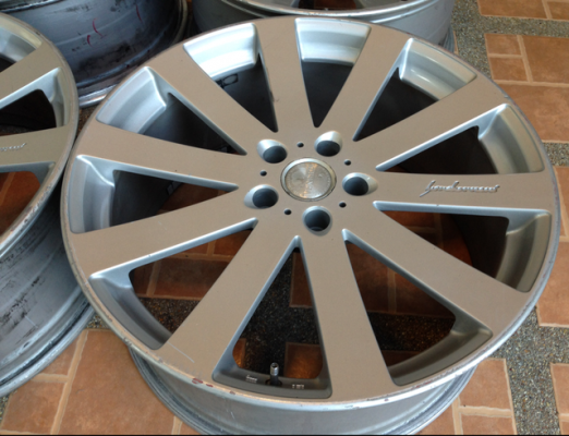 ล้อ Venerdi ขอบ20 สภาพสวย พร้อมใช้งาน ราคาไม่แพง