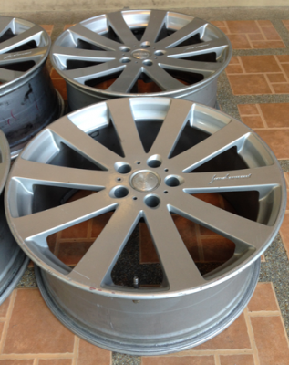 ล้อ Venerdi ขอบ20 สภาพสวย พร้อมใช้งาน ราคาไม่แพง