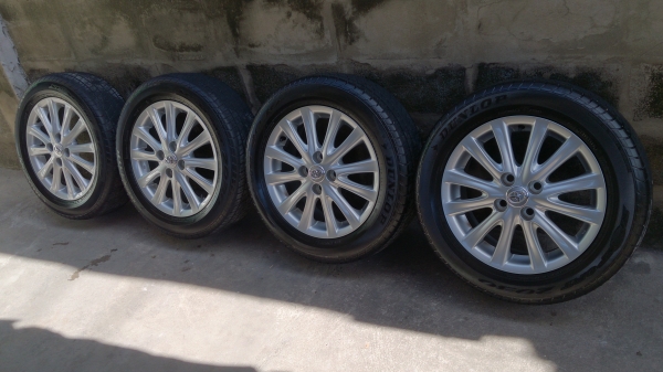 แม็กซ์มือสอง Toyota Vios ลาย 12 ก้าน พร้อมยาง Dunlop ดอกหนาๆ
