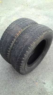 215/75R16C  MAXXIS TRUCMAXX UE-168 ปีใหม่ๆ ปี2014 ไม่มีปะ มี 2 เส้น tel.081-427-3941 ไอดีไลน์ autobot107