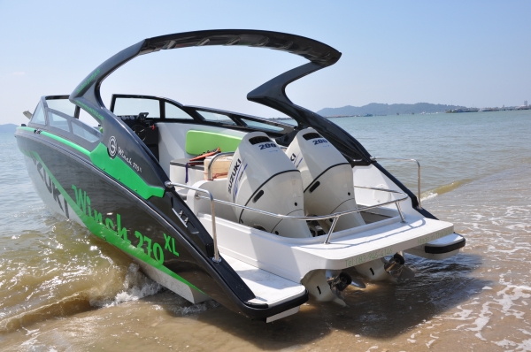 เรือสปี๊ดโบ๊ทไฟเบอร์กลาส รุ่น winch270XL