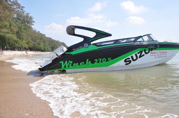 เรือสปี๊ดโบ๊ทไฟเบอร์กลาส รุ่น winch270XL
