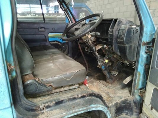 ขายรถ 6 ล้อ ISUZU NKR 110 รถประกอบ จดทะเบียนปี 55 (รถแชสซีผุ มีดามไว้แล้ว และสีไม่ค่อยสวย) ภาษีขาดปี 58 เล่มและเอกสารพร้อมโอน ขายรถ 6 ล้อ ISUZU NKR 110 รถประกอบ จดทะเบียนปี 55 (รถแชสซีผุ มีดามไว้แล้ว และสีไม่ค่อยสวย) ภาษีขาดปี 58 เล่มและเอกสารพร้อมโอน