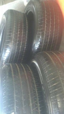ยาง 215 60 16 ราคา 4 เส้น 1500 บาท